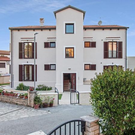 Apartments Villa Alba Poreč Eksteriør bilde