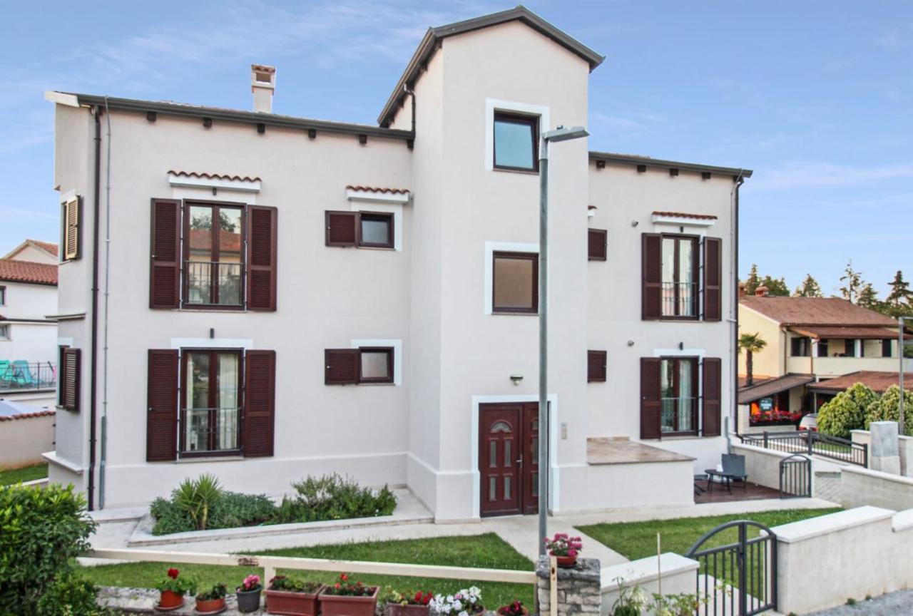 Apartments Villa Alba Poreč Eksteriør bilde