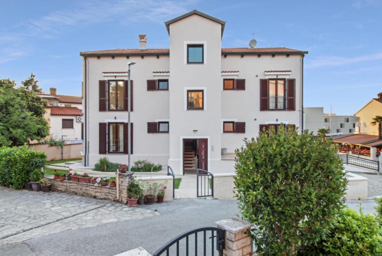 Apartments Villa Alba Poreč Eksteriør bilde