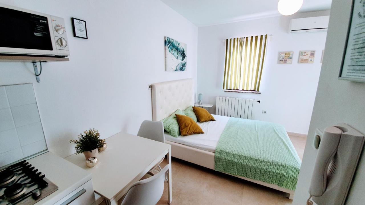 Apartments Villa Alba Poreč Eksteriør bilde