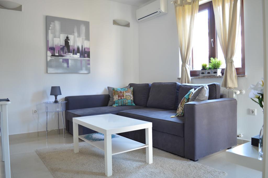 Apartments Villa Alba Poreč Eksteriør bilde