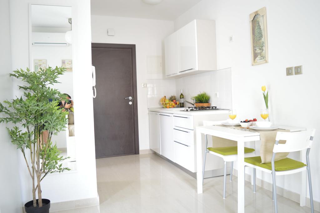 Apartments Villa Alba Poreč Eksteriør bilde